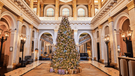 Clermont Victoria lobby with Christmas tree
