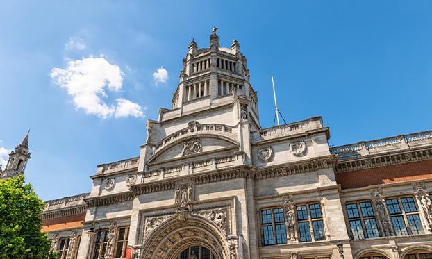 Clermont Victoria - Albert museum packager